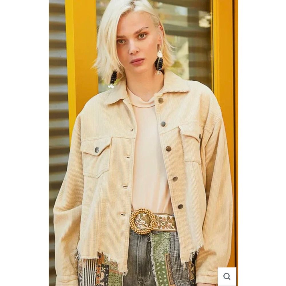 POL Womens Beige Corduroy Raw Hem Cropped Trucker Jacket Shacket Size M